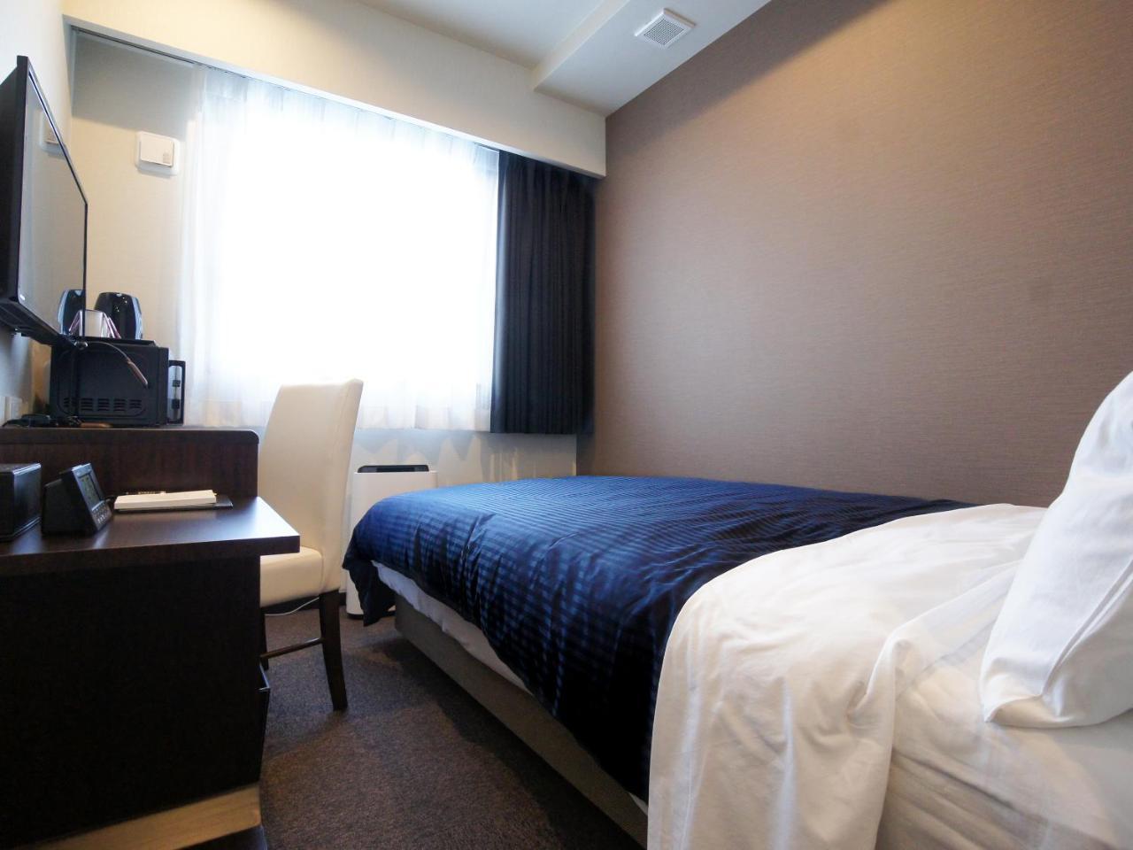 Hotel Livemax Osaka Umeda Nakatsu מראה חיצוני תמונה